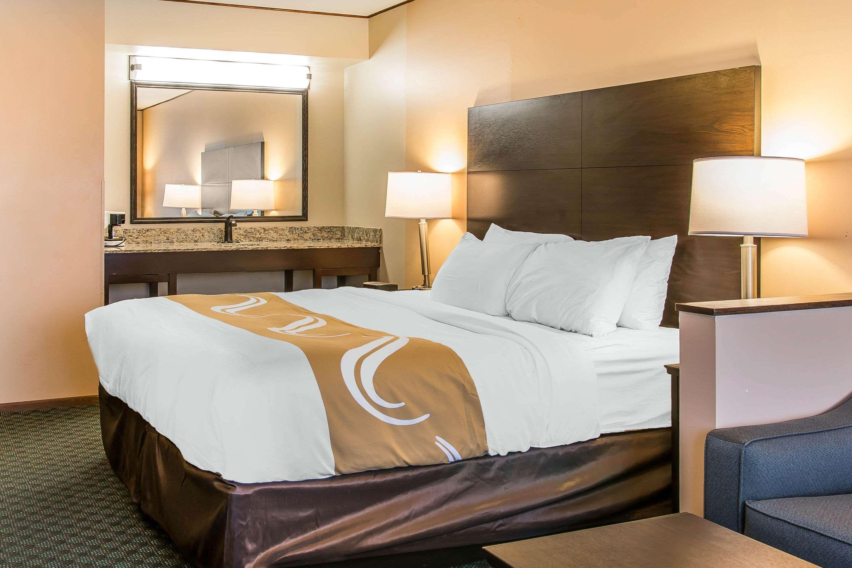 Quality Inn & Suites Houghton Exteriör bild