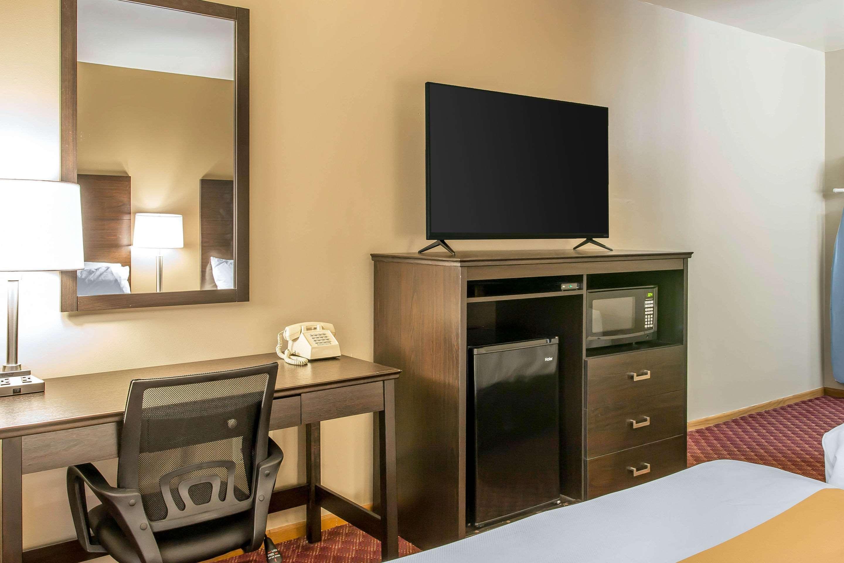 Quality Inn & Suites Houghton Exteriör bild