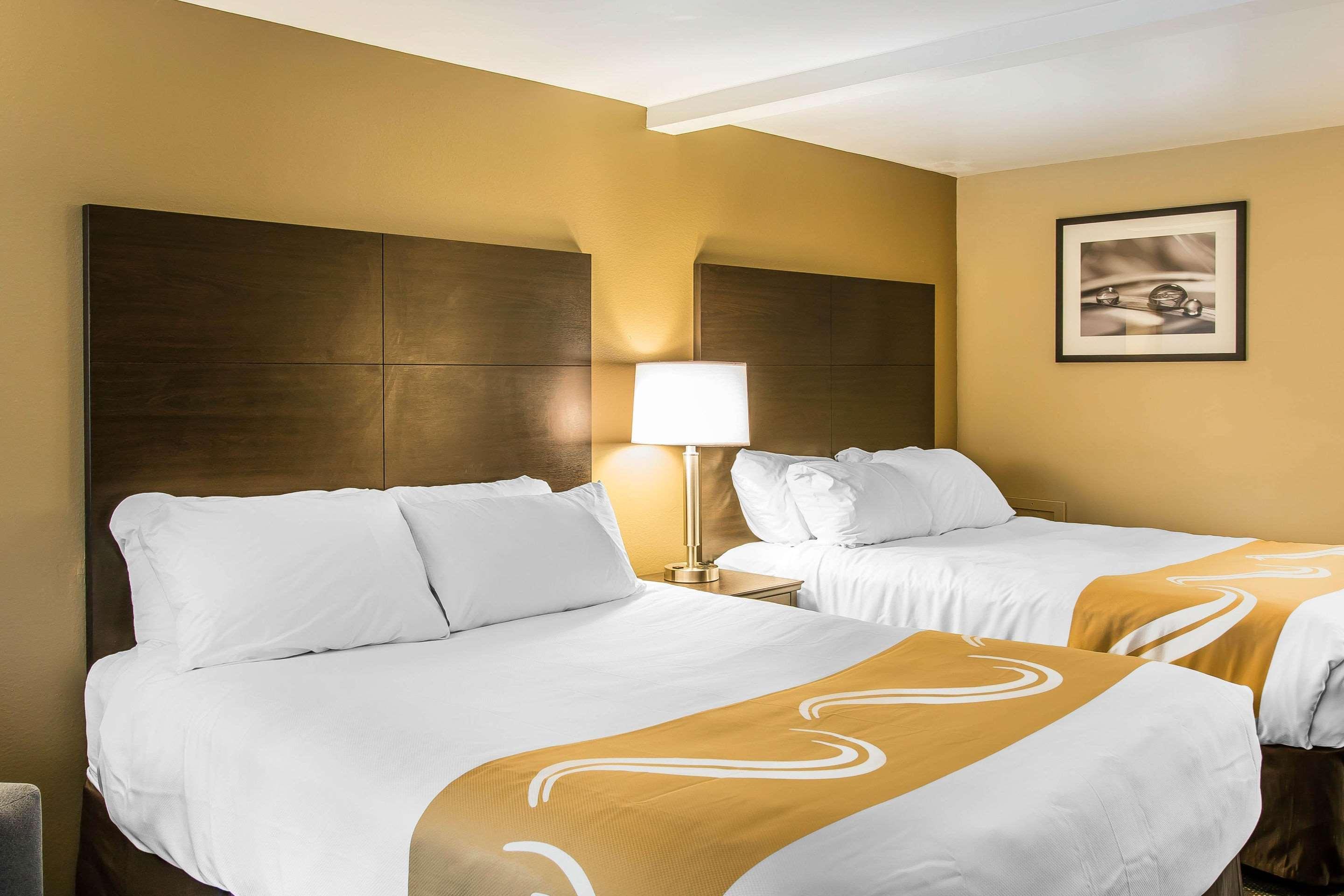 Quality Inn & Suites Houghton Exteriör bild
